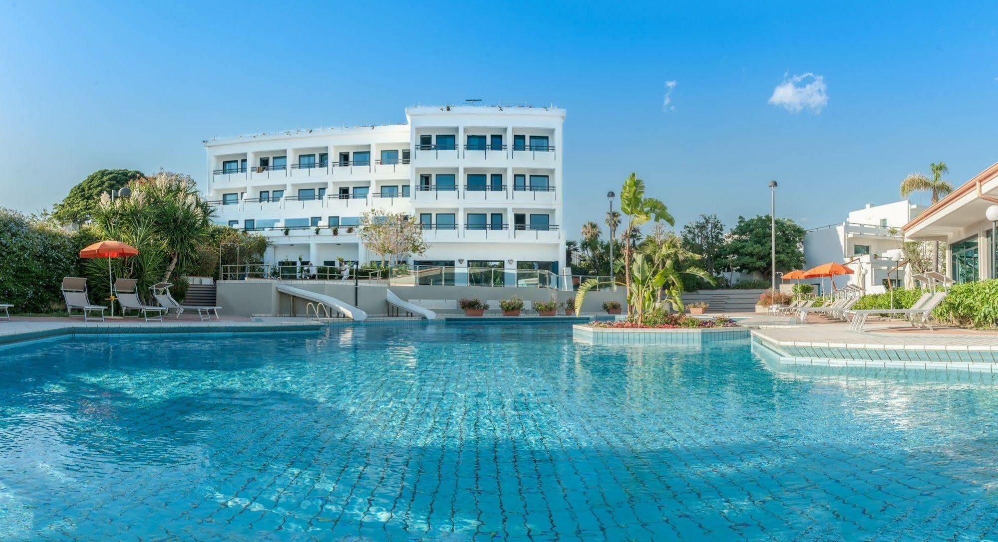 Acacia Marina Marina di Ragusa Exterior foto