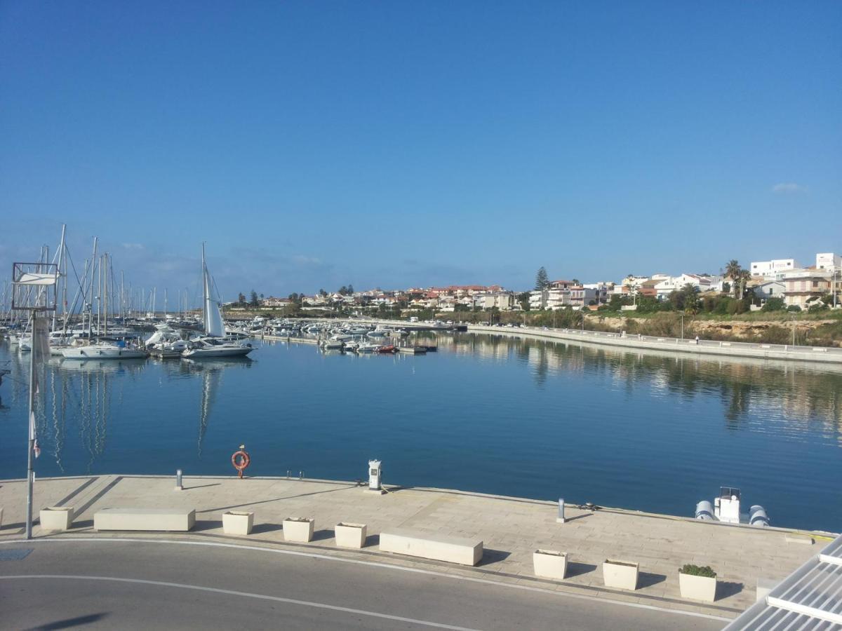 Acacia Marina Marina di Ragusa Exterior foto