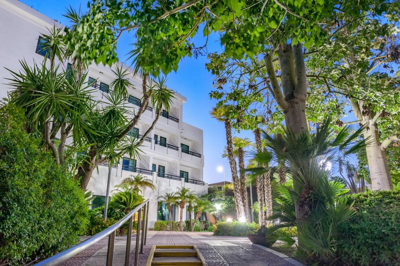 Acacia Marina Marina di Ragusa Exterior foto